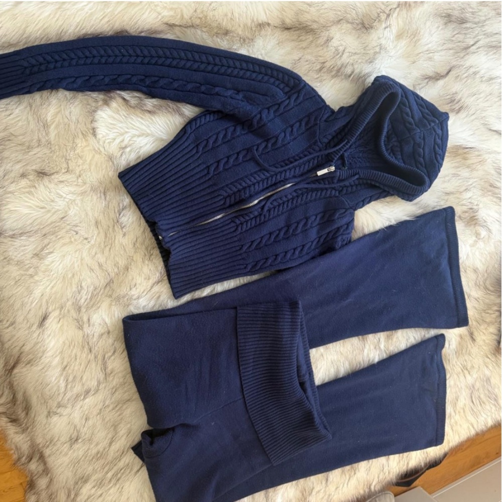 Knit Set Longsleeve Vest and flare pants Navy Blue